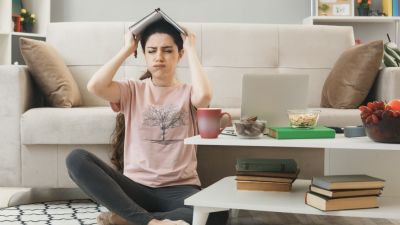 Fenomena Anxiety Weekend yang Mengganggu Generasi Z