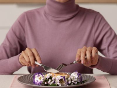 7 Makanan Pereda Nyeri Haid yang Bisa Bikin Kamu Lebih Nyaman