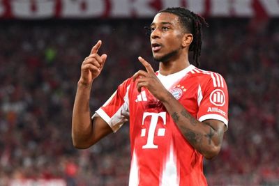 Dilirik Real Madrid, Bayern Munich Tegaskan Michael Olise Gak Dilepas