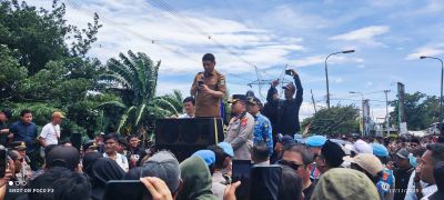Kehadiran Sekda Banten Ditolak Masyarakat Bojonegara Saat Aksi Unjuk Rasa