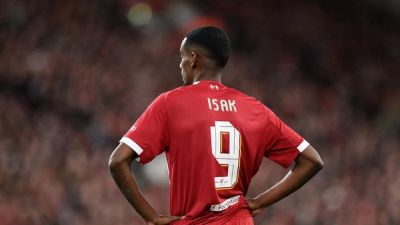 Alexander Isak: Frustrasi Cedera dan Harapan untuk Kembali Gemilang