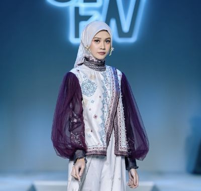 9 Look Etnik Modern Greisy di JMFW 2026 Bikin Penonton Terkesima