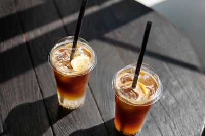 Gen Z Mulai Tinggalkan Es Kopi Susu, Tren Americano Makin Melejit