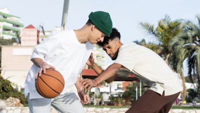 Teknik Dasar Basket untuk Pemain Muda: Meningkatkan Keterampilan dan Kepercayaan Diri