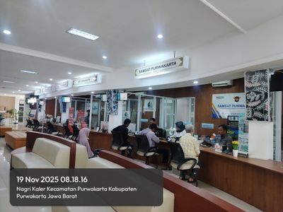 Satlantas Purwakarta Ajak Warga Lebih Peduli Administrasi Kendaraan Lewat Polantas Menyapa