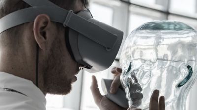 Neural Implant: Teknologi Inovatif di Bawah Sorotan Privasi dan Etika