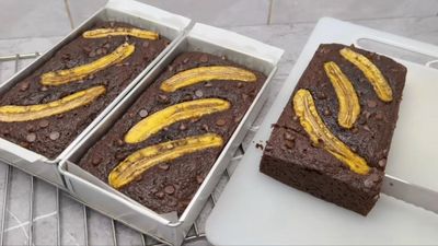 17 Ide Nama Usaha Bolu Pisang Cokelat yang Bikin Nagih