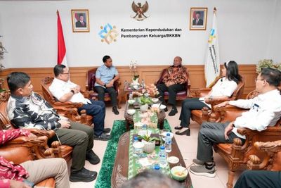 Gubernur Papua MDF Luncurkan Program KARTU JALAN: Dorong Perlindungan Sosial Menyeluruh bagi Lansia