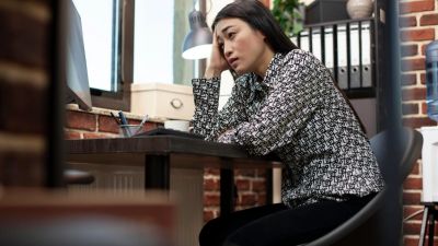 Risiko Kesehatan Akibat Kebiasaan Duduk Terlalu Lama