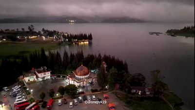 4 Masjid dengan Sunset Terindah di Sumatera Barat, Bikin Takjub!