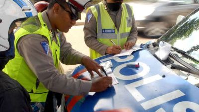 Operasi Zebra 2025: Penerapan Tilang Manual untuk Meningkatkan Keselamatan Lalu Lintas