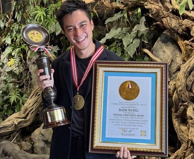 Baim Wong Sabet Lifetime Achievement Award atas Dedikasi Dua Dekade di Dunia Film