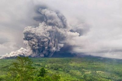 Gunung Semeru Erupsi, Basarnas Pastikan Pendaki yang Terjebak di Jalur Pendakian Aman