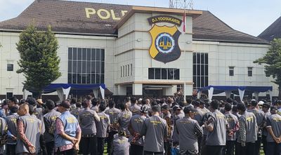 Dihadiri Kapolri Pada Giat Srawung Agung Bersama Jaga Warga di Polda DIY Hari Ini, Sultan HB X Pesankan Polri Terapkan Tata, Titi, Tatas, Titis