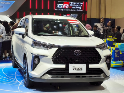 Spesifikasi Toyota Veloz Hybrid EV dan Fiturnya: Mobil yang Dapat Penghargaan di Uzone Choice Awards 2026
