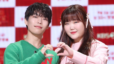Duo Vokal Kakak-Adik, AKMU, Berpisah dengan YG Entertainment setelah 12 Tahun