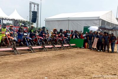130 Starter Ikuti Balap Motor Off-Road Jakarta Super Enduro 2025