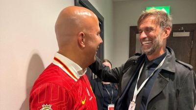 Dukungan Juergen Klopp untuk Arne Slot di Tengah Tantangan Liverpool