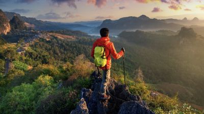Tren Hiking Pendek: Menyegarkan Pikiran dalam Sehari