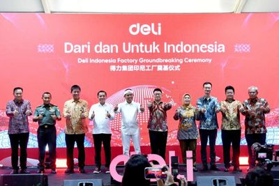 Bangun Kemandirian SDM, Pemprov Jabar Biayai Pendidikan Pelajar Karawang di SMK dan Politeknik