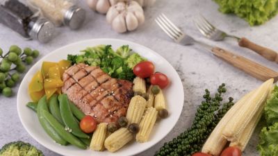 Kebiasaan Makan Yang Bisa Mempengaruhi Berat Badan