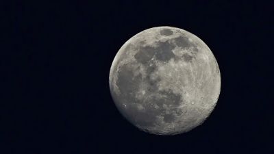 Fenomena Bulan Super: Mengapa Bulan Kadang Terlihat Lebih Besar?