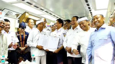 Kolaborasi Jabar–PT KAI Wujudkan Kereta Wisata dan Kereta Cepat Regional