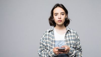 Fenomena Teman Menghilang di Usia Dewasa: Tantangan Relasi di Era Modern