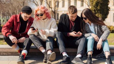 Menjelajahi Fenomena Social Battery di Kalangan Generasi Muda