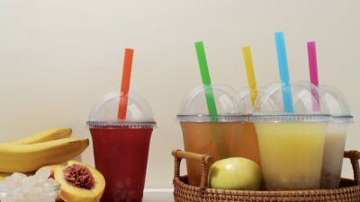 Makanan Segar yang Menyemarakkan Hari di Tengah Cuaca Panas