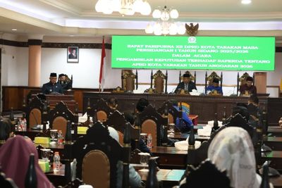 Rapat Paripurna XII DPRD Kota Tarakan dengan Agenda Pengambilan Keputusan Terhadap Raperda APBD Kota Tarakan