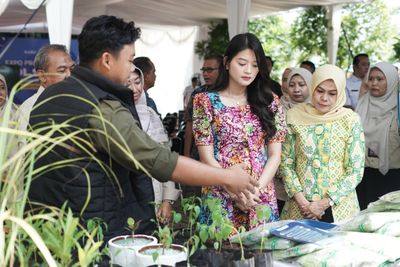 Dorong Inovasi Daerah, Ketua Dekranasda Subang Kunjungi Expo Politeknik Negeri Subang