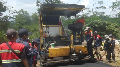Perbaikan Jalan Rowoseneng–Tlogopucang Dimulai, Akses Warga Temanggung Ditingkatkan