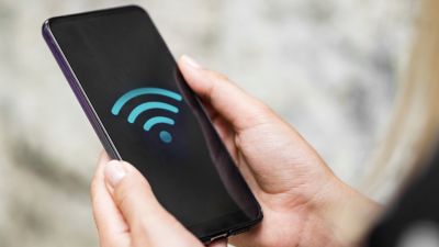 Analisis Penyebab Sinyal Ponsel Hilang Meski Indikator Penuh