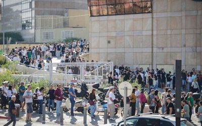 Warga Israel Serbu Kedubes Portugal Usai Dengar Kabar Ada Acara Khusus