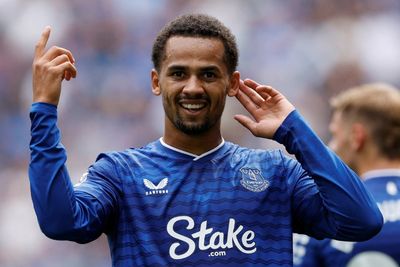 Manchester City, Liverpool, dan Tottenham Berebut Tanda Tangan Iliman Ndiaye dari Everton