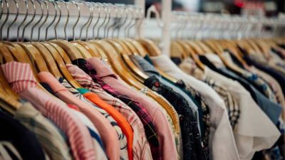 Pemerintah Indonesia Berupaya Tutup Impor Ilegal dan Produk White Label untuk Lindungi UMKM