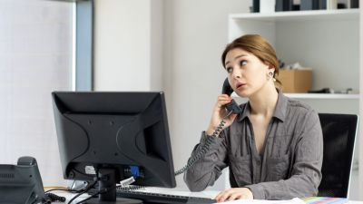Fenomena Pura-pura Sibuk di Era Digital