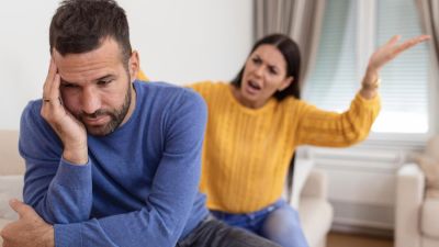 Mengenali Pasangan Manipulatif: Tanda-Tanda dan Cara Menghadapinya