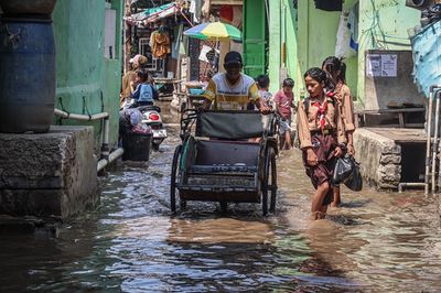 Update Banjir Rob di Jakarta Utara: Kini Meluas, Ketinggian Capai 40 Cm