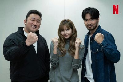 Resmi! Lisa BLACKPINK Debut Film Lewat Action Netflix Extraction: Tygo