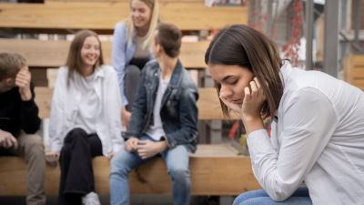 Memahami Social Exhaustion: Kelelahan Emosional di Era Modern