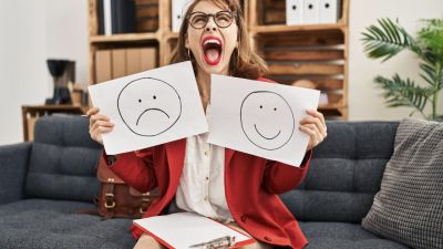 Memahami Mood Swing pada Usia 20 hingga 30 Tahun