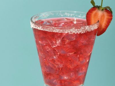 17 Ide Nama Usaha Ice Squash Strawberry yang Kekinian dan Segar