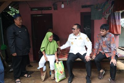 Dapat Keluhan Warga Melalui Pesan Singkat Walikota Serang Langsung Turun Tangan