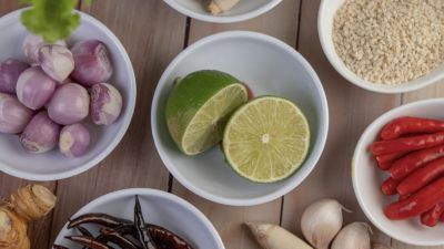 Menggugah Selera: Pesona Makanan Asam dalam Budaya Kuliner Indonesia