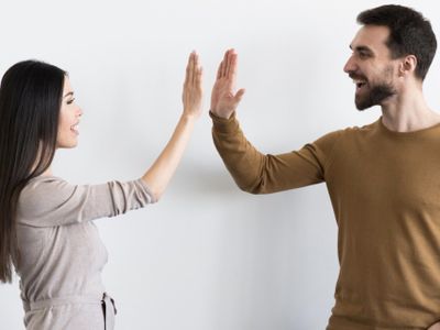 17 Ucapan Maaf dalam Bahasa Inggris yang Simpel, Manis, dan Cocok Dipakai di Situasi Apa Pun