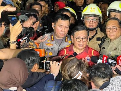 Tinjau Ruko Pasca Terbakar, Gubernur DKI: Gedung 6 Lantai tapi Tak Disiapkan Jalur Evakuasi