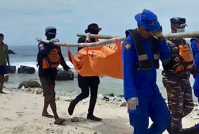 Tim SAR Gabungan Temukan Jenazah Penumpang KMP Dorothy Yang Melompat dari Kapal di Pulau Sangiang