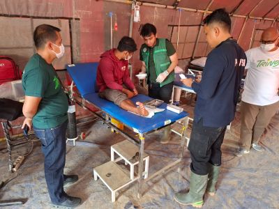 Tim Medis Polda Aceh Gerak Cepat Tangani Warga Terdampak Banjir Aceh Tamiang